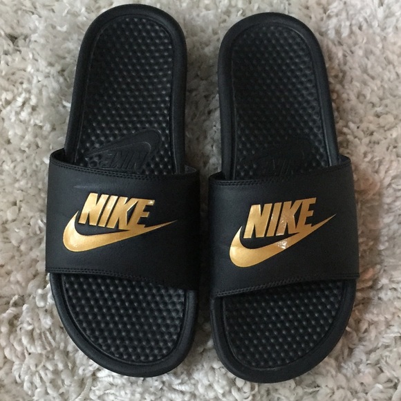 nike slip on sandals
